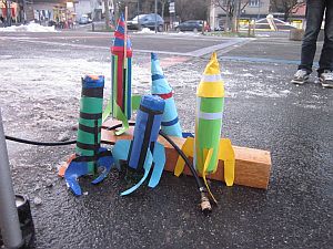 Kindergeburtstag: selbst gebaute Raketen