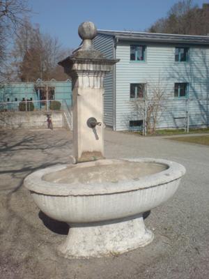 Brunnen um 1800  des ehem. Weissensteinhölzligutes